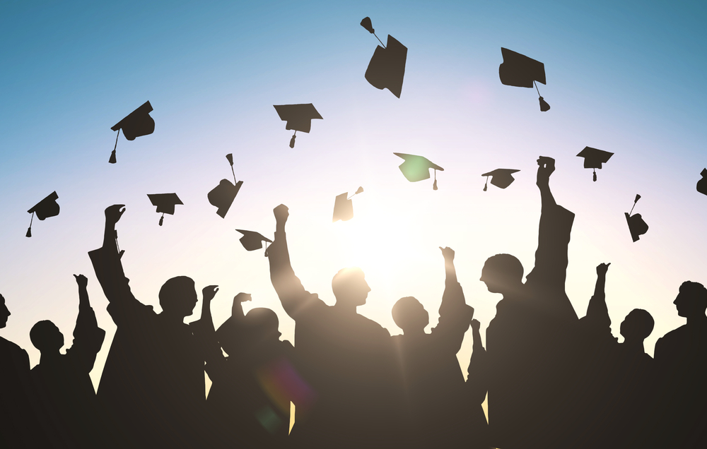Surat kerja untuk fresh graduate, sumber: beritagar.com